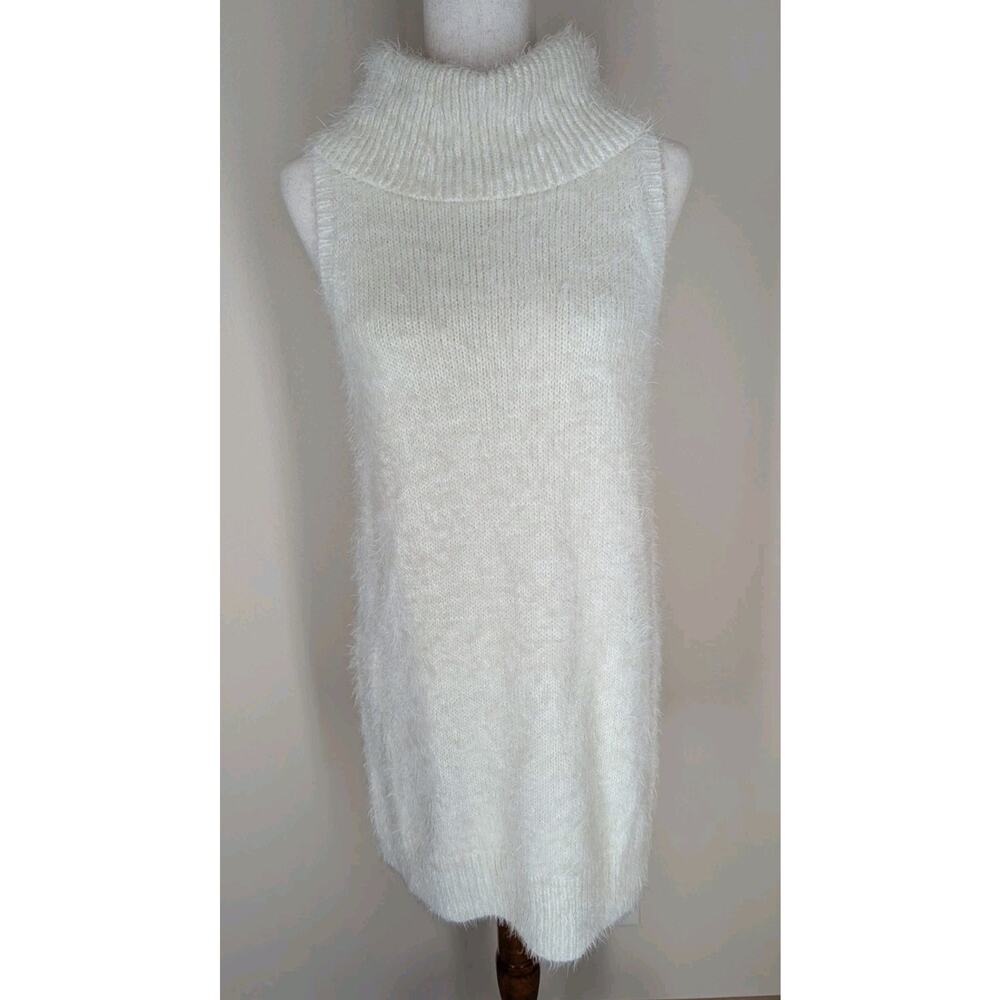 Show Me Your Mumu Sleeveless Fauna Sweater Dress Fuzzy Cream Knit Size Medium - Picture 4 of 13